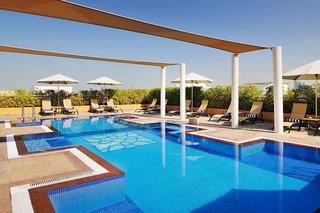 Urlaub im Urlaub Last Minute im Mövenpick Hotel Apartments Al Mamzar - hier günstig online buchen