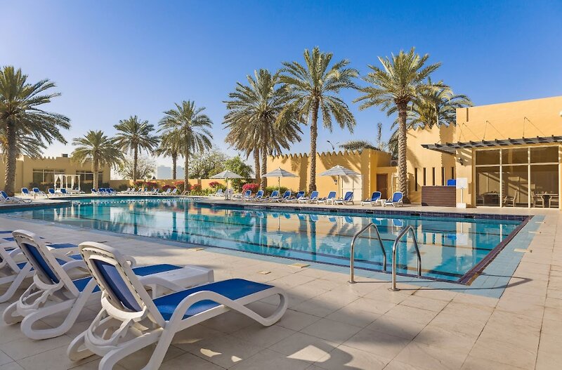 Urlaub im Urlaub Last Minute im Al Hamra Village Hotel - hier günstig online buchen
