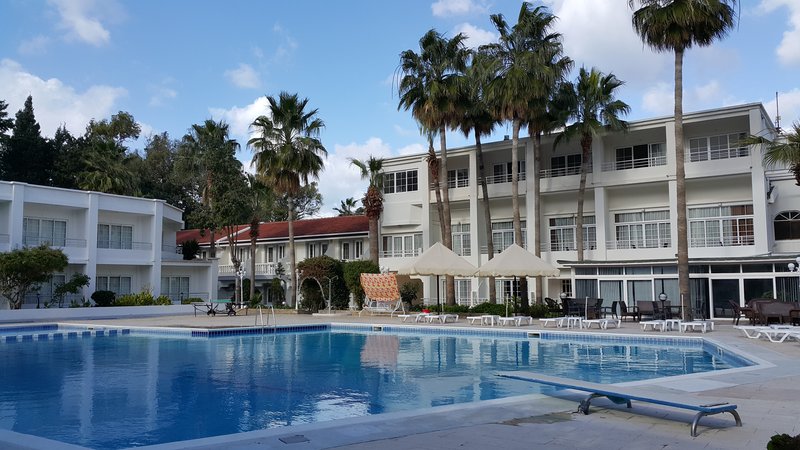 Urlaub im La Hotel & Resort 2024/2025 - hier günstig online buchen