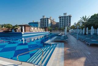 günstige Angebote für Quattro Beach Spa & Resort Hotel