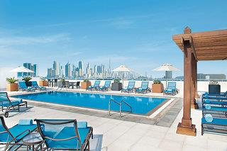 Urlaub im Urlaub Last Minute im Hilton Garden Inn Dubai Al Mina - hier günstig online buchen
