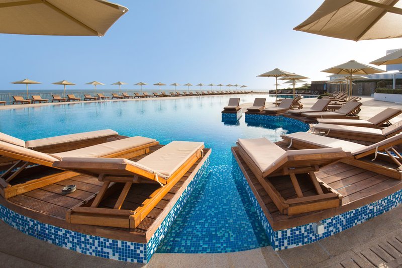 Urlaub im Urlaub Last Minute im The Royal Blue Resort & Spa - hier günstig online buchen