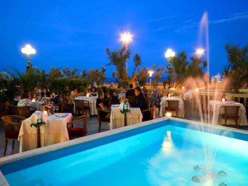 Urlaub im Grand Hotel Vittoria Pesaro 2024/2025 - hier günstig online buchen