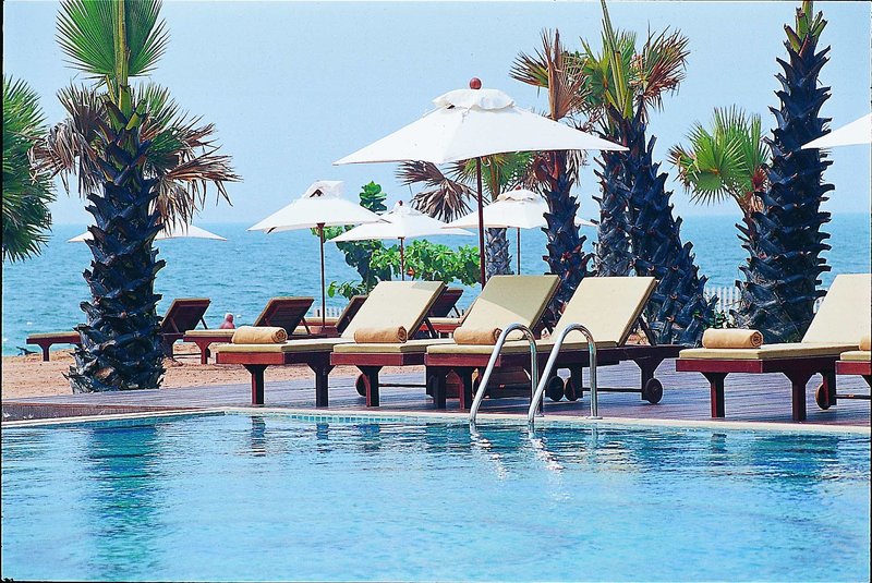 Urlaub im Urlaub Last Minute im Ravindra Beach Resort & Spa - hier günstig online buchen
