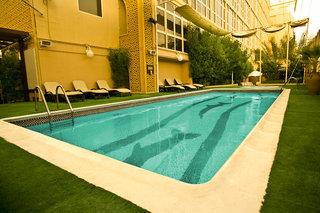 Urlaub im Urlaub Last Minute im Arabian Courtyard Hotel & Spa - hier günstig online buchen
