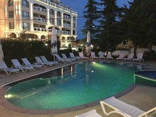 Urlaub im Royal Beach Hotel 2024/2025 - hier günstig online buchen