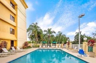 günstige Angebote für La Quinta Inn & Suites by Wyndham Miami Airport East